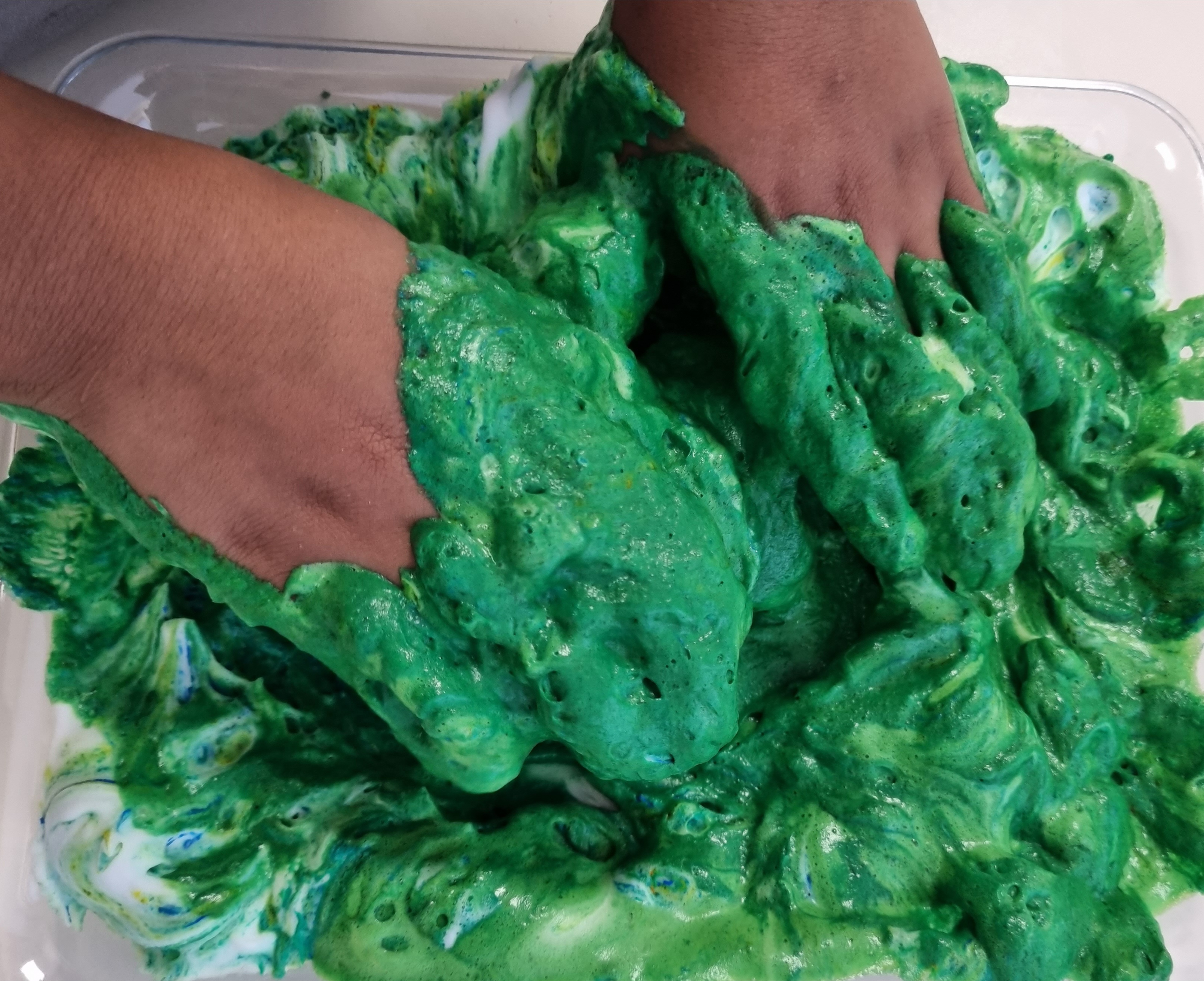 משחק חושי – סליים בקליניקה